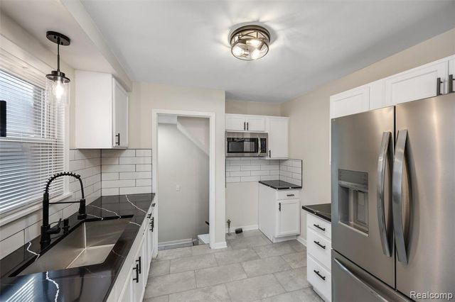 18291 Faust Avenue, Detroit, MI 48219