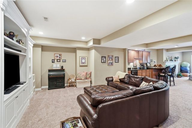 5875 Falling Brook Drive, Mason, OH 45040