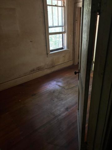 1914 Greenwood Avenue, Michigan City, IN 46360