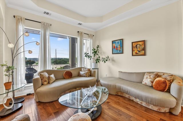 2000 Rio Mesa DR, Austin, TX 78732