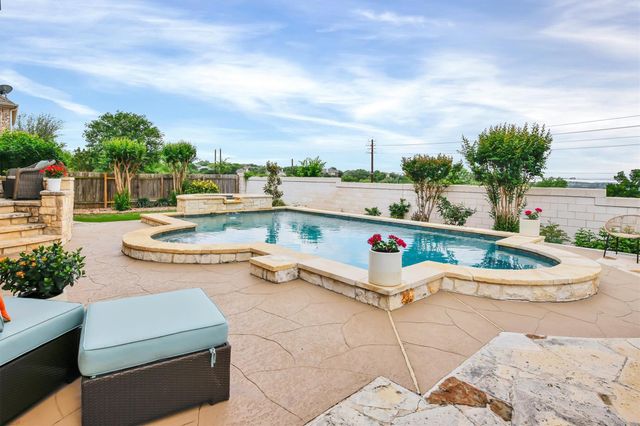 2000 Rio Mesa DR, Austin, TX 78732