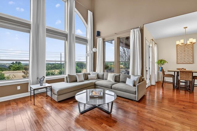 2000 Rio Mesa DR, Austin, TX 78732