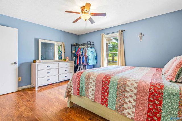 13805 Carter Road, Athens, AL 35611