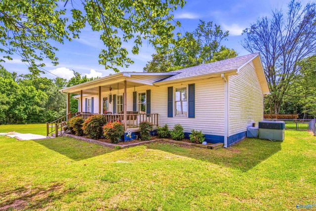 13805 Carter Road, Athens, AL 35611
