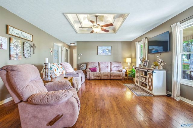 13805 Carter Road, Athens, AL 35611