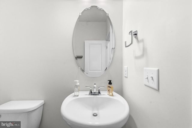 2020 SILVER SYCAMORE LN, Dumfries, VA 22026