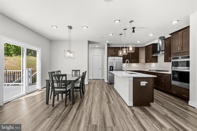 2020 SILVER SYCAMORE LN, Dumfries, VA 22026