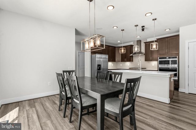 2020 SILVER SYCAMORE LN, Dumfries, VA 22026
