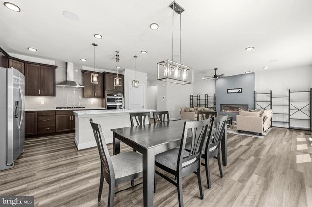 2020 SILVER SYCAMORE LN, Dumfries, VA 22026