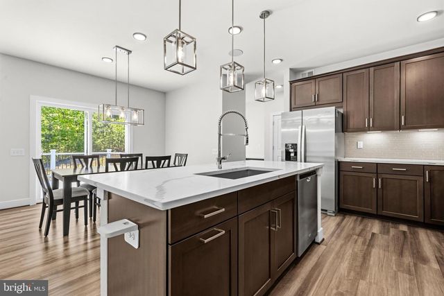 2020 SILVER SYCAMORE LN, Dumfries, VA 22026