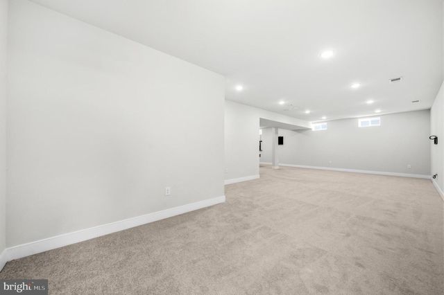 2020 SILVER SYCAMORE LN, Dumfries, VA 22026