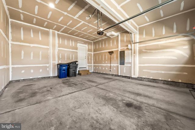 2020 SILVER SYCAMORE LN, Dumfries, VA 22026