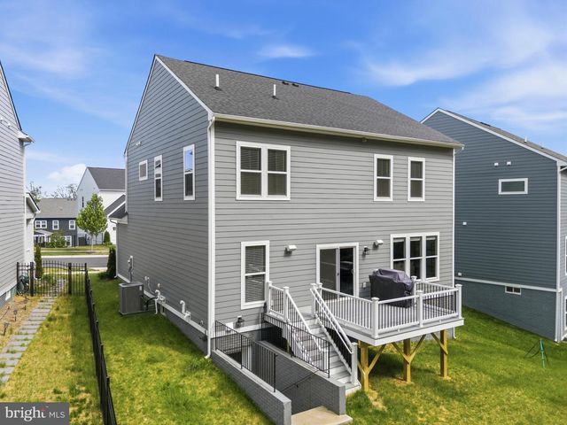 2020 SILVER SYCAMORE LN, Dumfries, VA 22026
