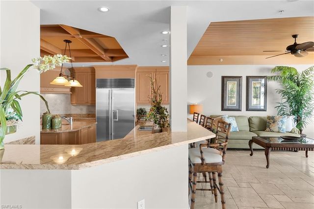 940 Cape Marco DR 602, Marco Island, FL 34145