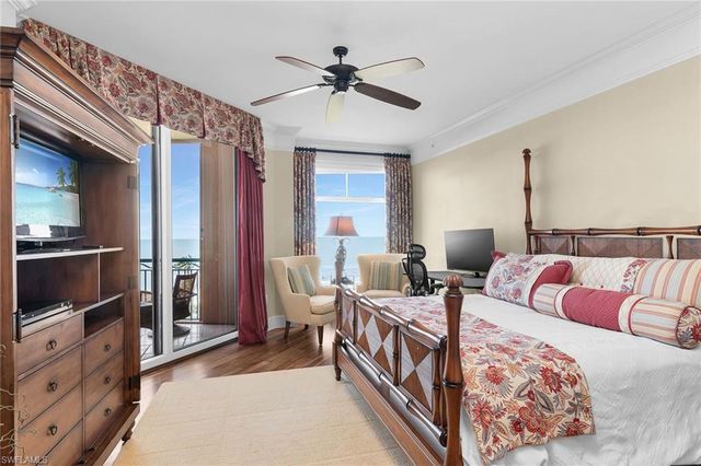 940 Cape Marco DR 602, Marco Island, FL 34145