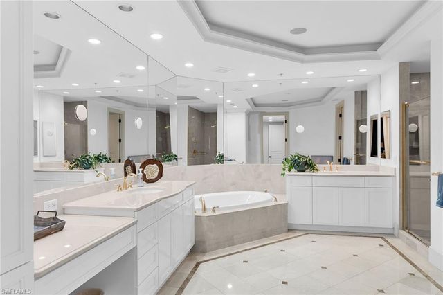 940 Cape Marco DR 602, Marco Island, FL 34145