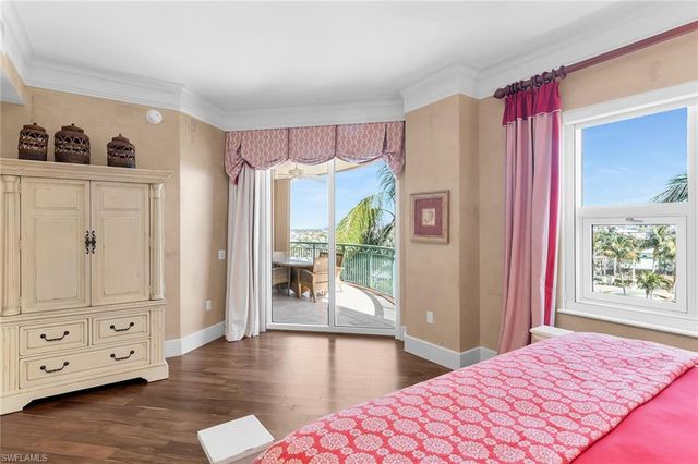940 Cape Marco DR 602, Marco Island, FL 34145