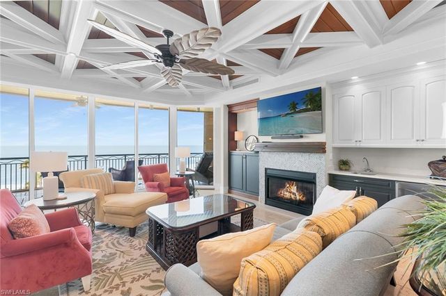 940 Cape Marco DR 602, Marco Island, FL 34145