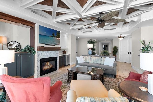 940 Cape Marco DR 602, Marco Island, FL 34145