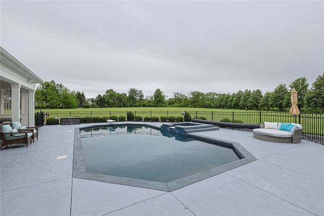 917 Clover Lane, Lebanon, OH 45036