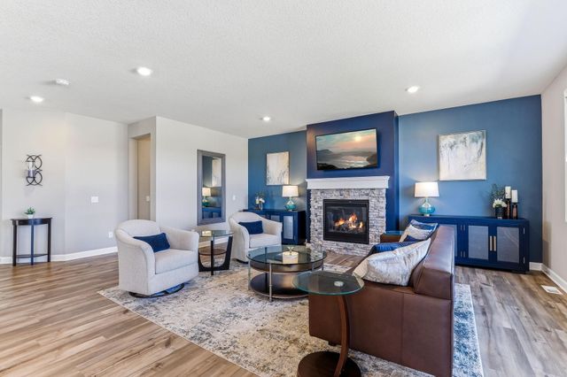 8117 186th Street W, Lakeville, MN 55044