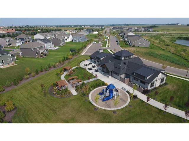 8117 186th Street W, Lakeville, MN 55044