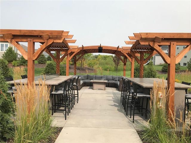 8117 186th Street W, Lakeville, MN 55044