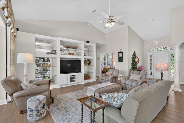 349 LAKE DRIVE, Ocala, FL 34472