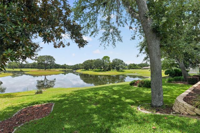 349 LAKE DRIVE, Ocala, FL 34472