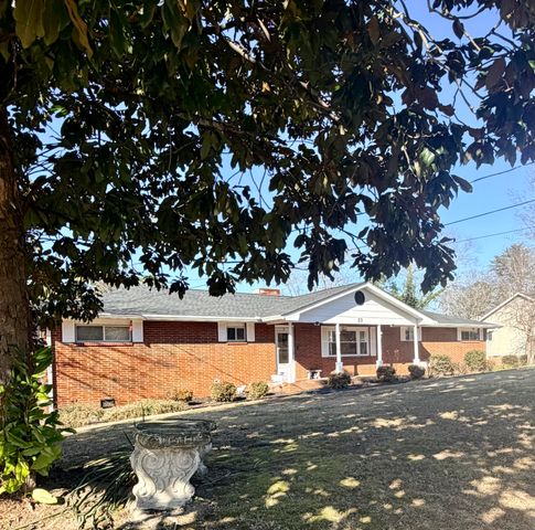 89 W Highland Drive, Ringgold, GA 30736