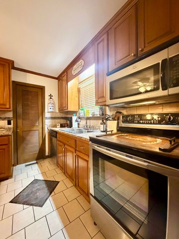 89 W Highland Drive, Ringgold, GA 30736