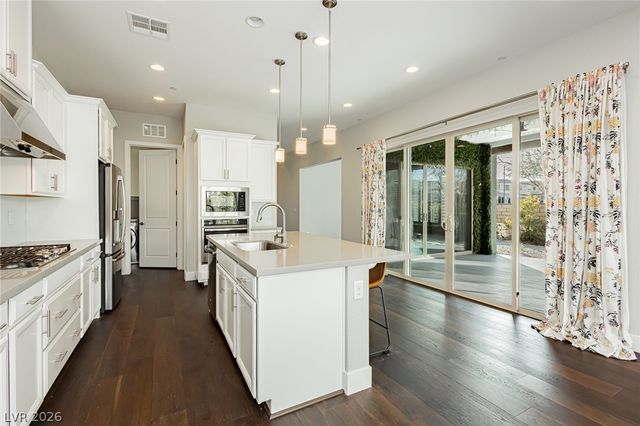 2141 Maderno Street, Henderson, NV 89044