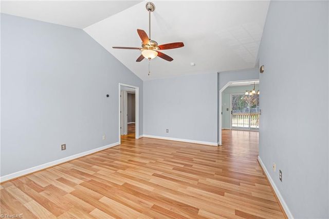 3627 Signet Drive, Winston-salem, NC 27101