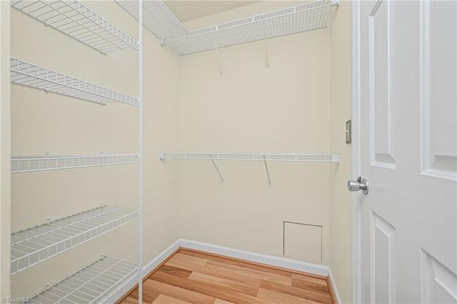 3627 Signet Drive, Winston-salem, NC 27101