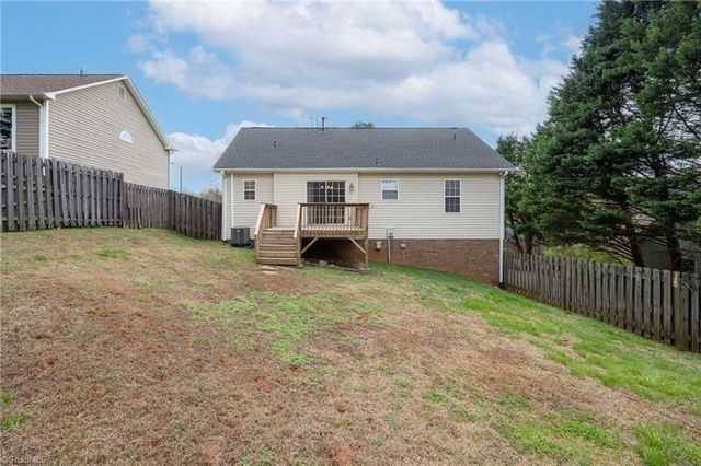 3627 Signet Drive, Winston-salem, NC 27101