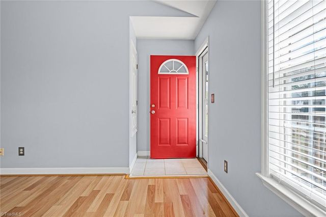 3627 Signet Drive, Winston-salem, NC 27101