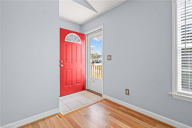 3627 Signet Drive, Winston-salem, NC 27101