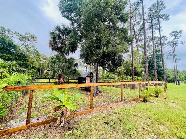 17225 78th Road N, Loxahatchee, FL 33470