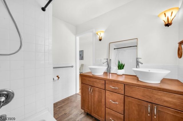 510 Eagle Rock Ave, Roseland Boro, NJ 07068