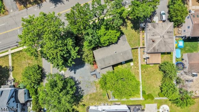 510 Eagle Rock Ave, Roseland Boro, NJ 07068