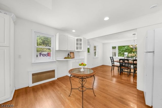 510 Eagle Rock Ave, Roseland Boro, NJ 07068