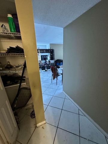 3300 Spanish Moss Ter 301, Lauderhill, FL 33319