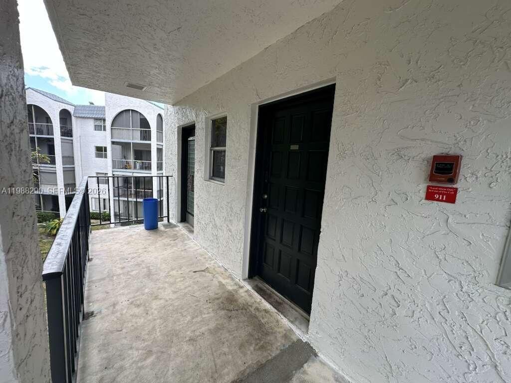 3300 Spanish Moss Ter 301, Lauderhill, FL 33319