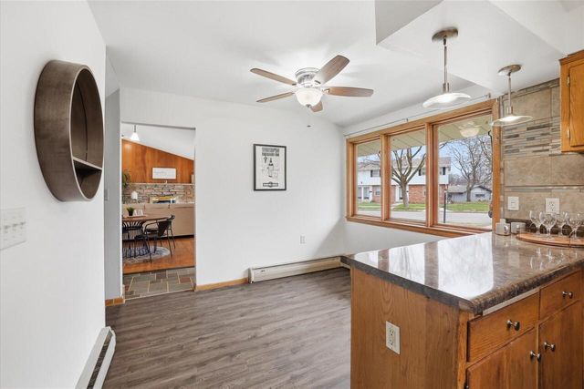 9837 W Sarasota PLACE, Milwaukee, WI 53222