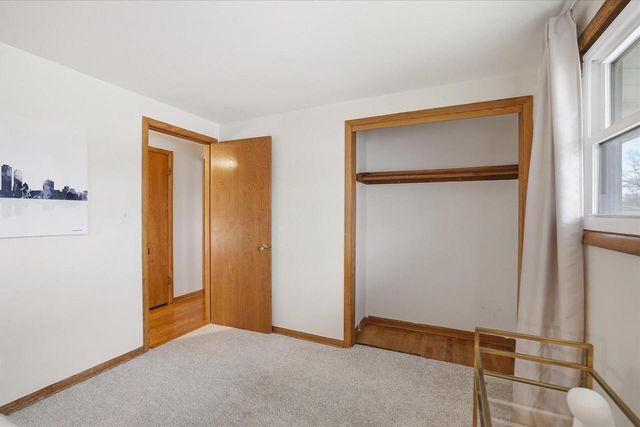 9837 W Sarasota PLACE, Milwaukee, WI 53222