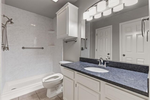 1051 Cabriolet Street, Bentonville, AR 72712