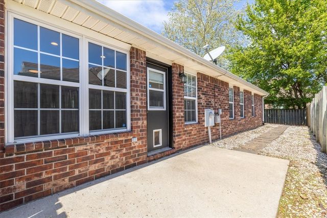 1051 Cabriolet Street, Bentonville, AR 72712