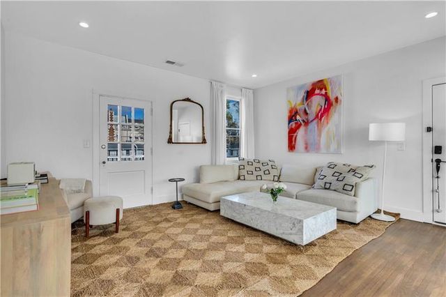 88 Peachtree Memorial Drive NW 4, Atlanta, GA 30309