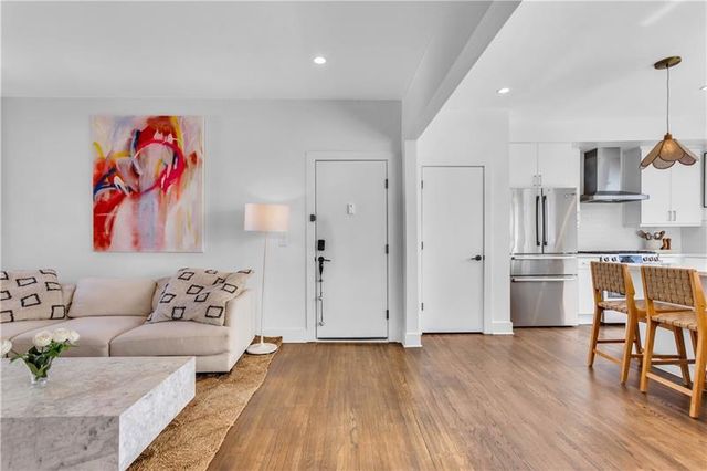 88 Peachtree Memorial Drive NW 4, Atlanta, GA 30309