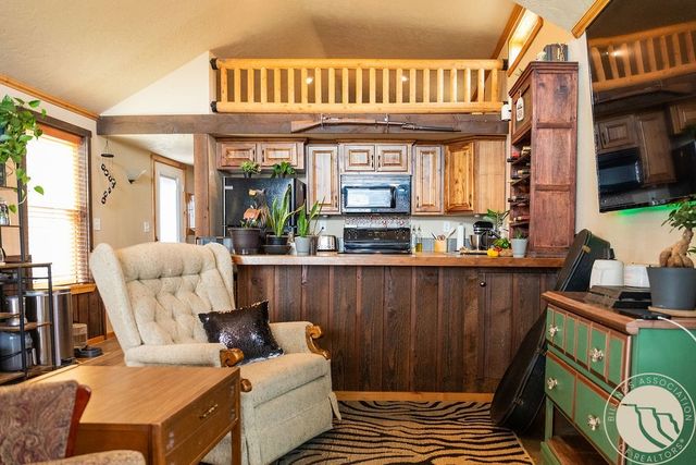 16 Wilson Lane, Roberts, MT 59070